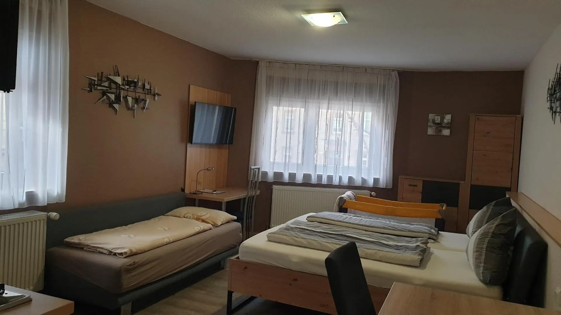 Pension Am Schlossberg Reichenberg  3*, Reichenberg (Bavaria)