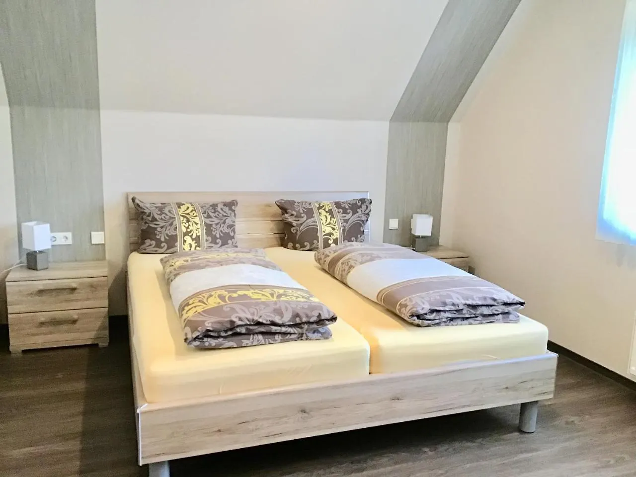 Πανσιόν Pension Am Schlossberg Reichenberg