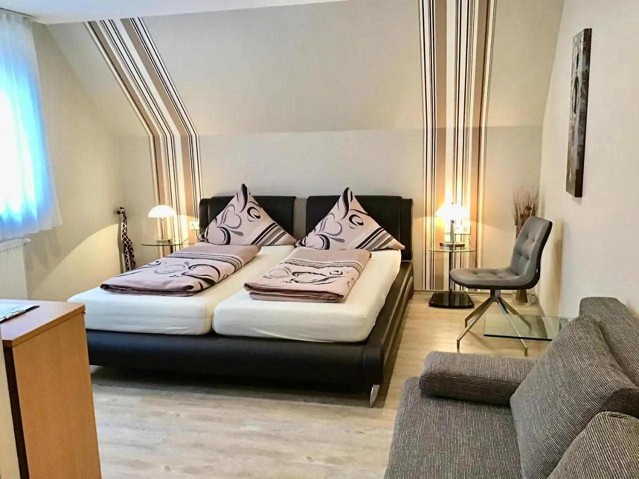 Pension Am Schlossberg Reichenberg  3*, Reichenberg (Bavaria)